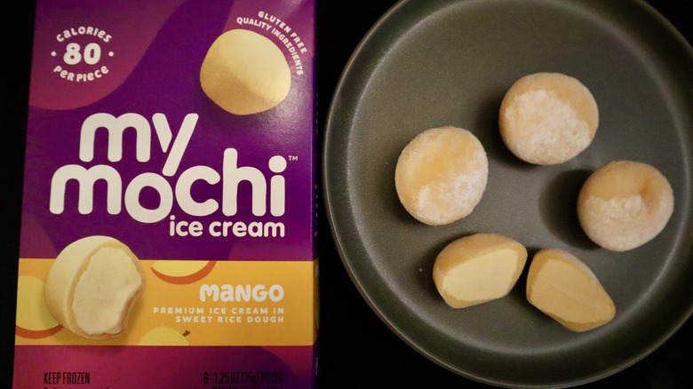 My/Mochi mango box and balls