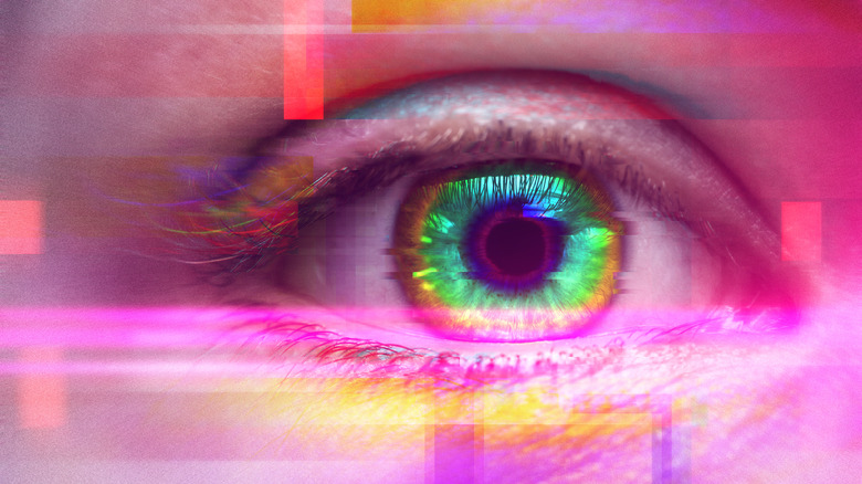 eye with multicored surround 