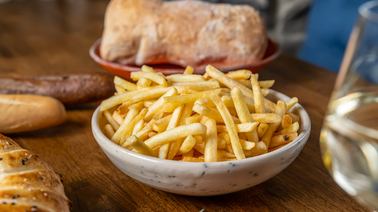 Bowl of french fries