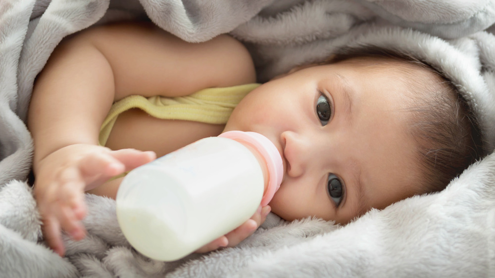 infant drinking bottle