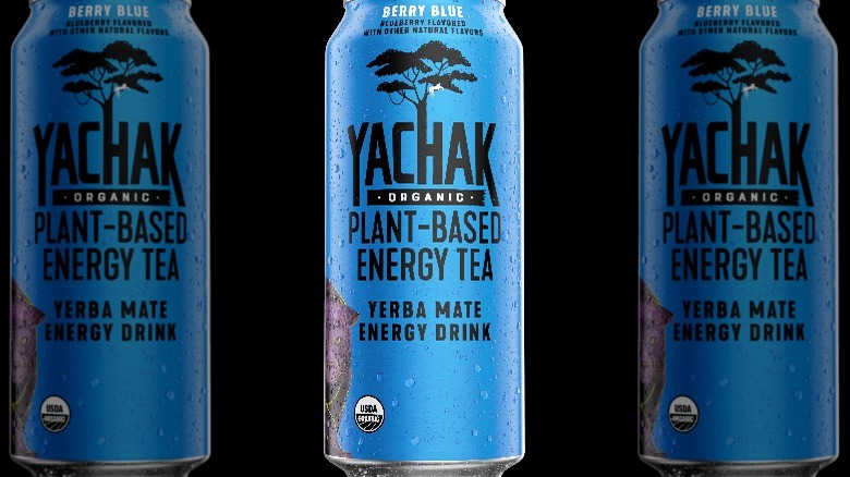 Cans of YACHAK berry blue