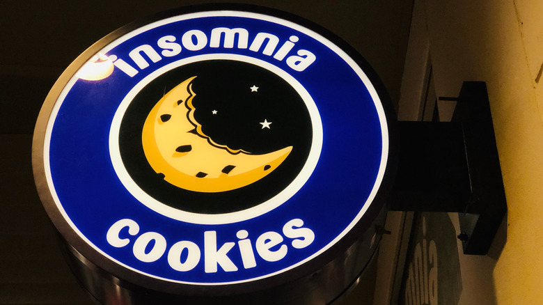 Store sign for Insomnia Cookies