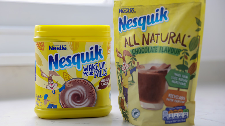 Nesquik in bag and container