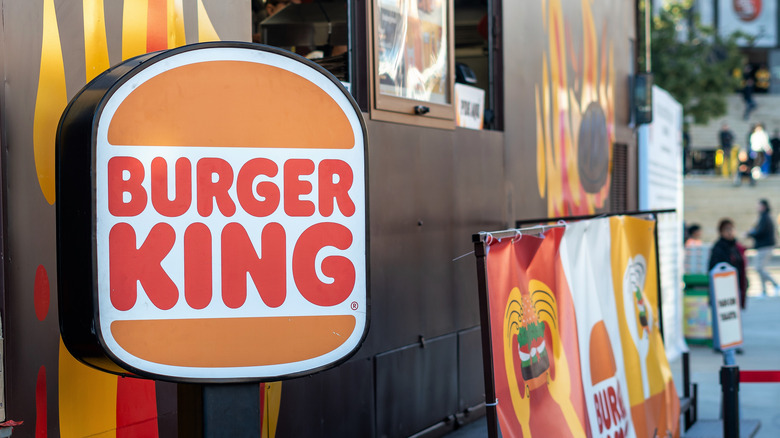 burger king food truck takeout window