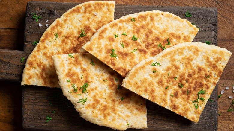 Pita bread with garnish