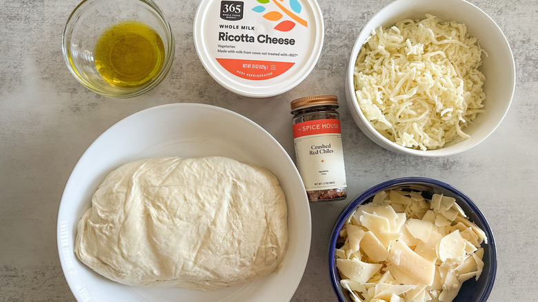 ingredients for white pizza