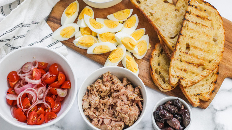  nicoise toast spread with toppings