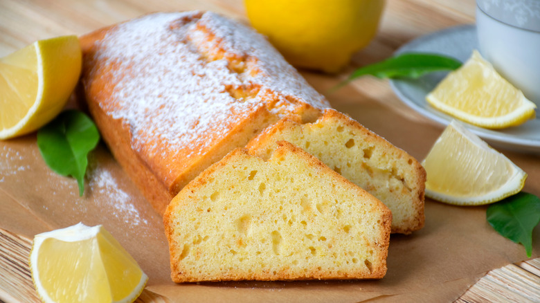 Lemon pound cake