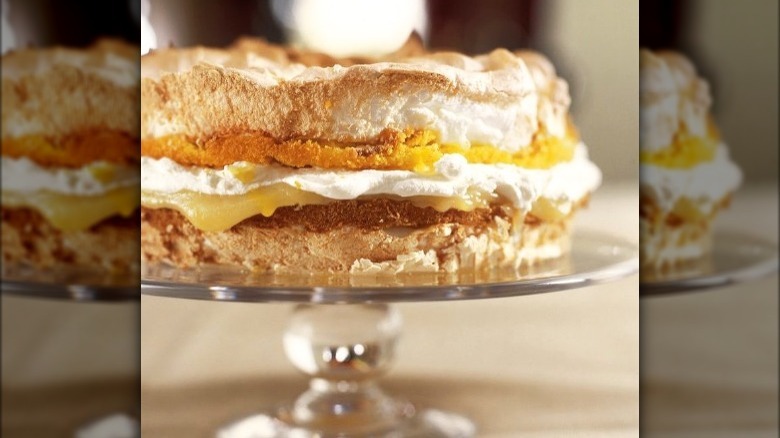 Nigella Lawson's Lemon meringue cake