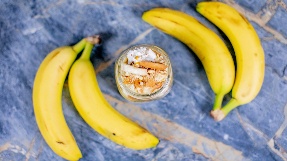 Bananas for no-bake banana pudding