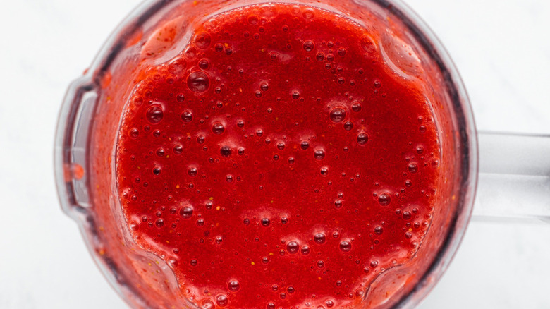 strawberry puree in blender