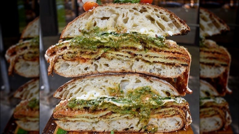 sandwich with green filling