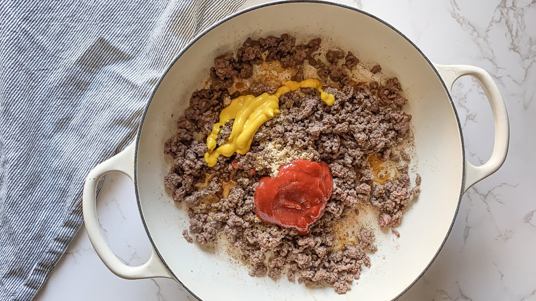 sloppy joe ingredients in pot