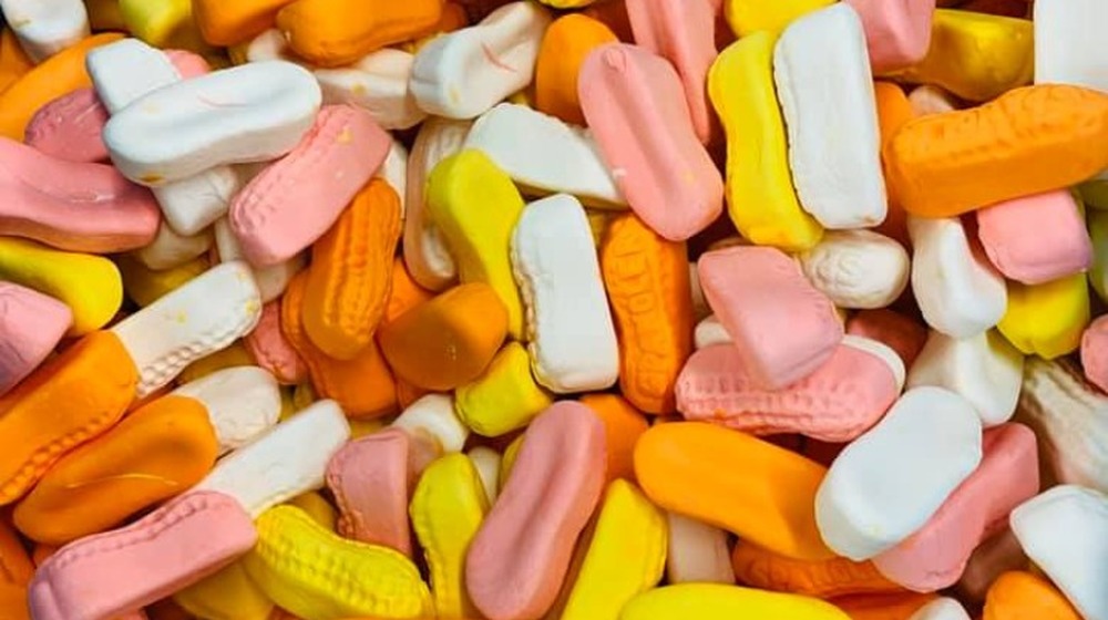 old-school candy Circus Peanuts