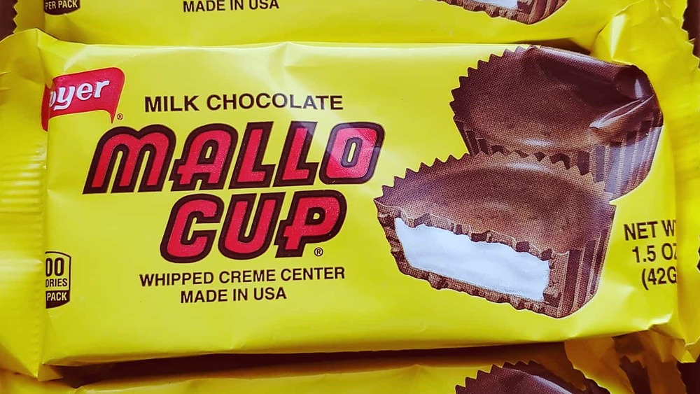 old-school candy Mallo Cup