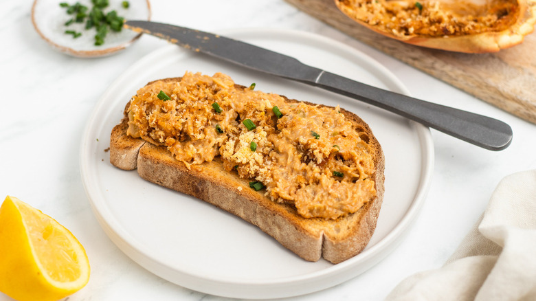 crab filling on toast