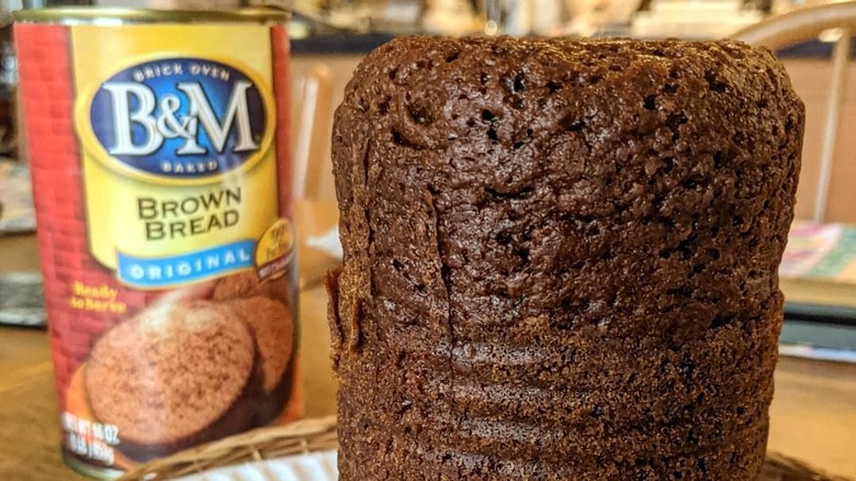 Canned B&M brown bread