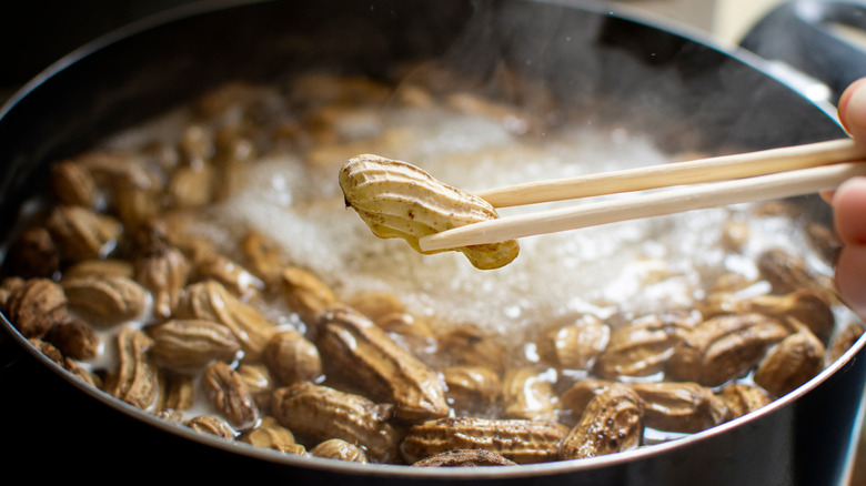 Boiled peanuts