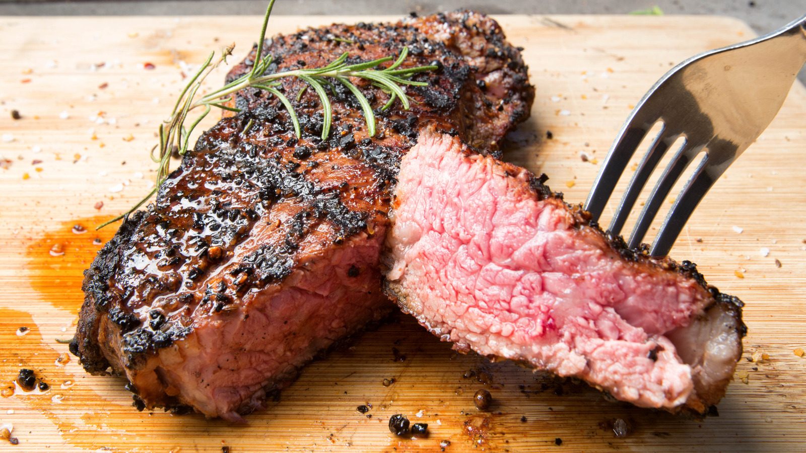 One Of The Most Underrated Steakhouse Restaurants In The US Is Hiding In A Los Angeles Neighborhood