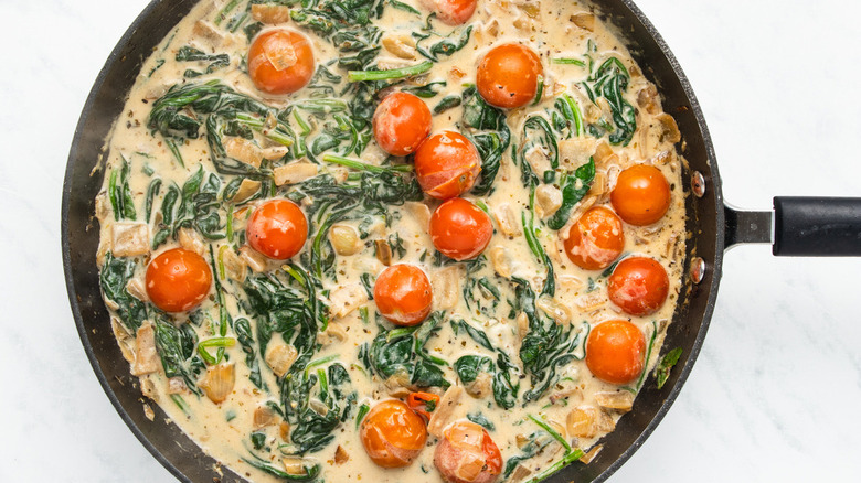 One-Pan Greek Chicken And Spinach Recipe