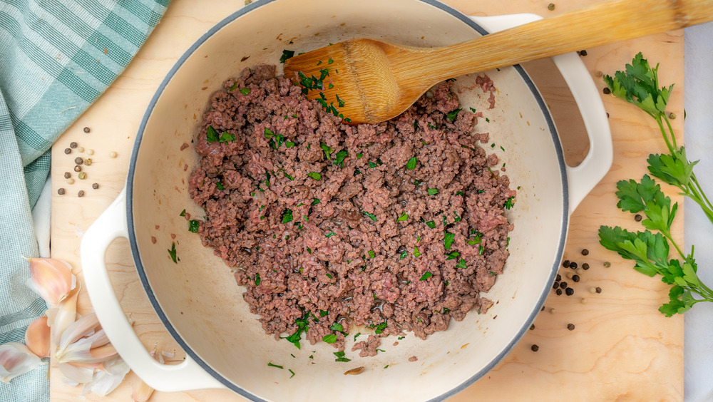 browning ground beef for for one-pot ground beef stroganoff