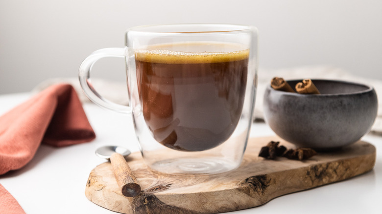 hot buttered rum in mug 