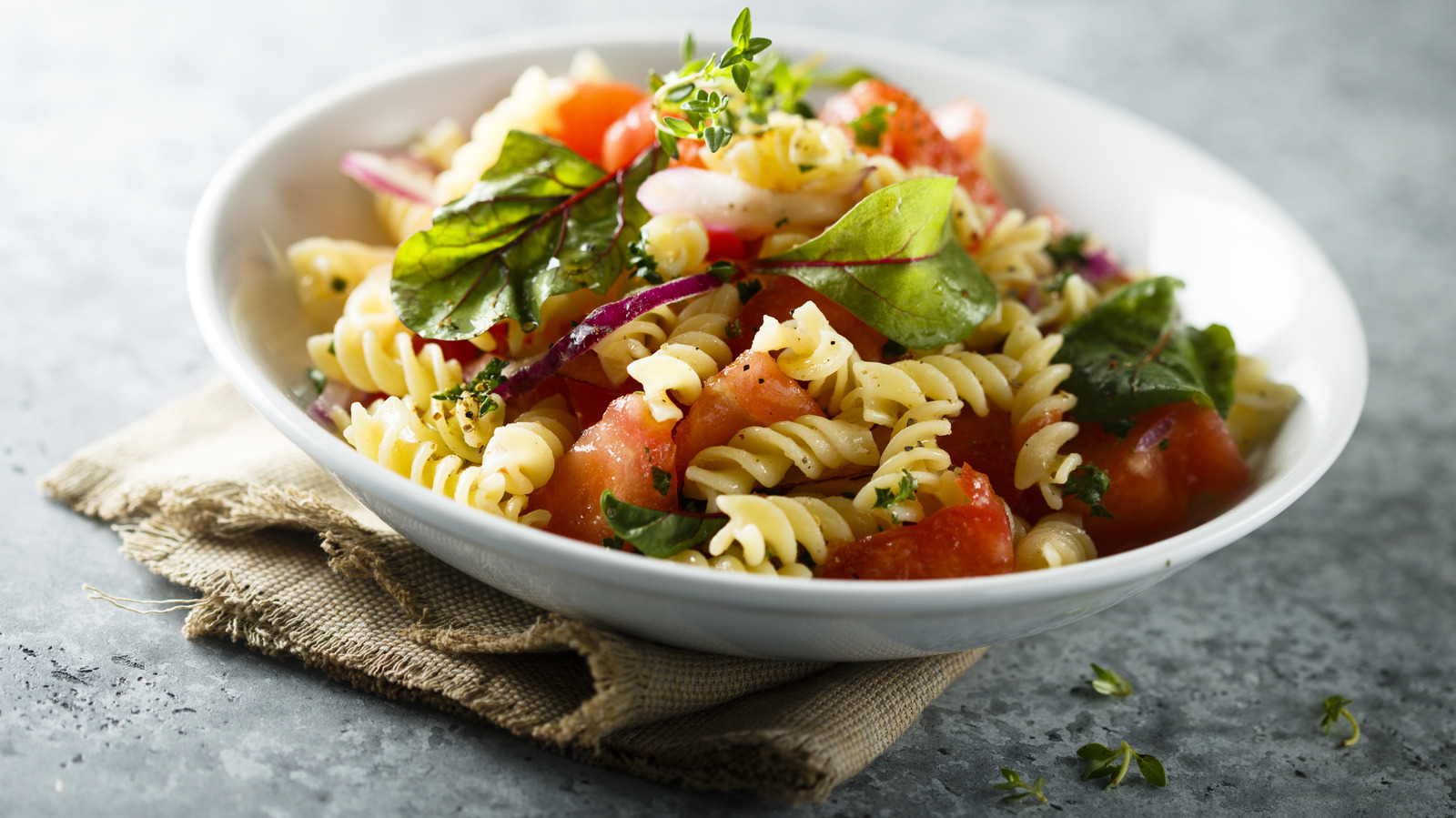 Orange Juice Is The Secret Ingredient That Gives New Life To Pasta Salad