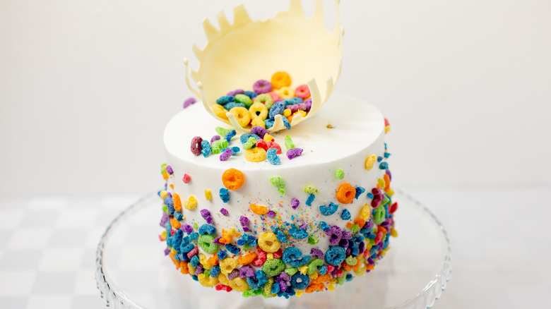 White cake with fruity cereal