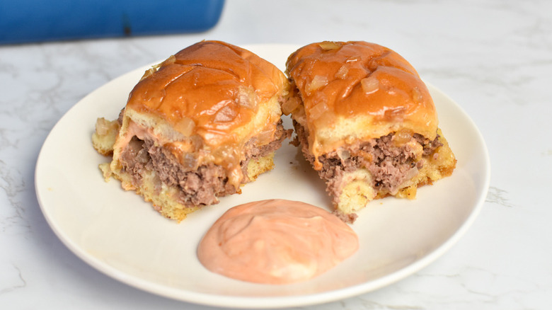 sliders with sauce on side