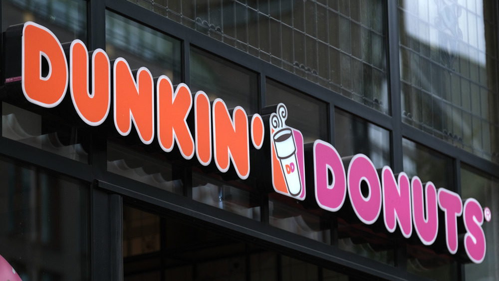 Dunkin' Donuts storefront