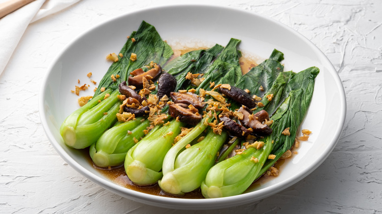 Baby bok choy with oyster sauce