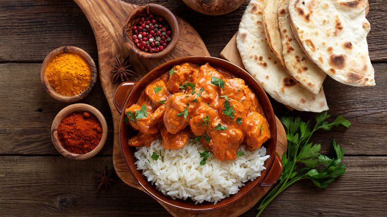 Chicken tikka masala with spices