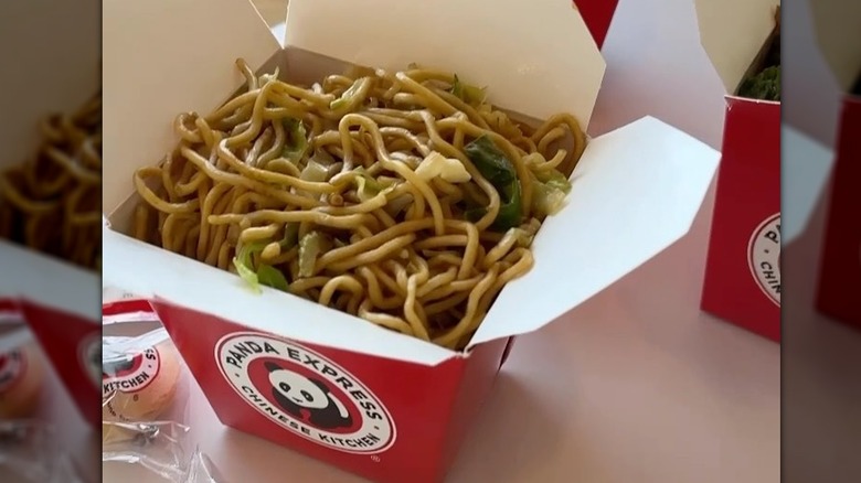 panda express chow mein