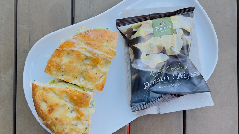 Panera sandwich and chip packet 