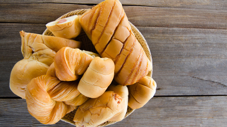 Bread varieties in bread basket