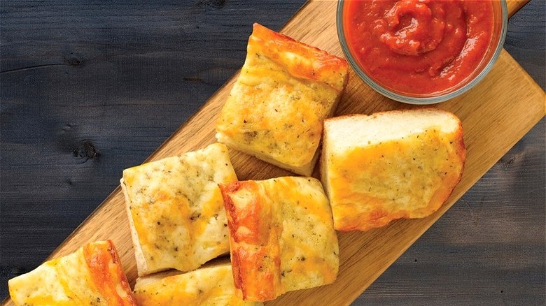 Papa Murphy's 5-Cheese bread