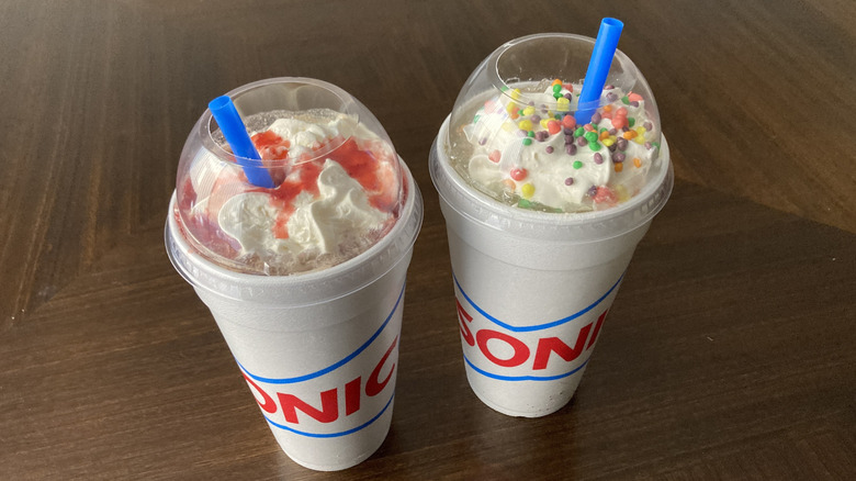 Paris and Nicole Sonic beverages with blue straws