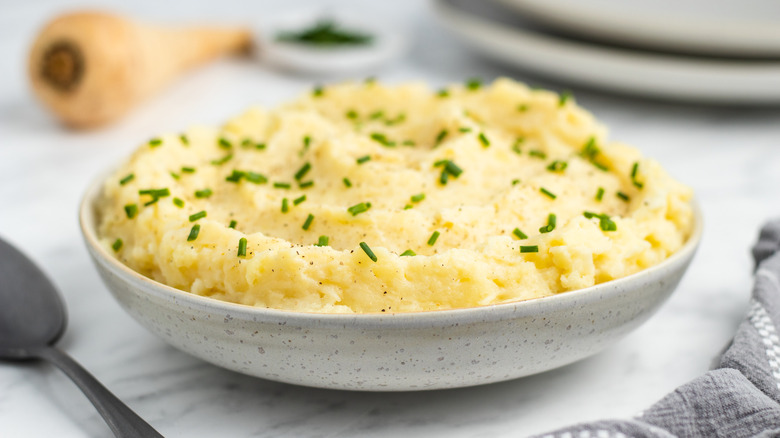 mashed parsnip potatoes in bowl 