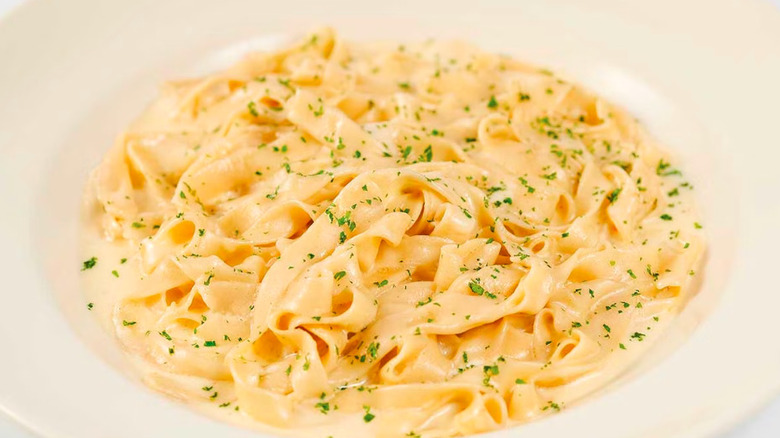 fettuccine alfredo