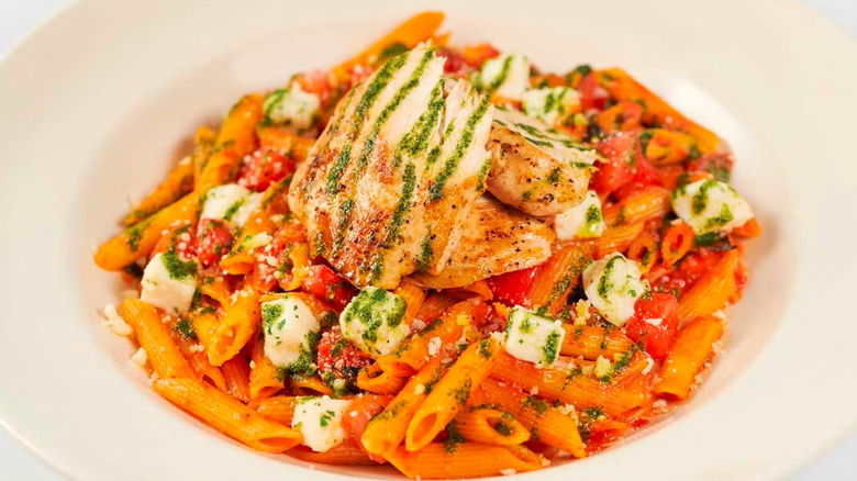 tomato basil chicken pasta