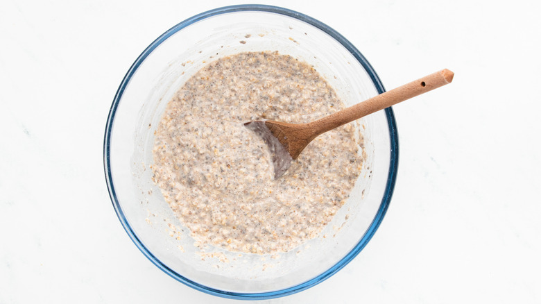 cinnamon overnight oats mixed in bowl