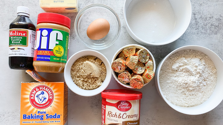 peanut butter cookie ingredients