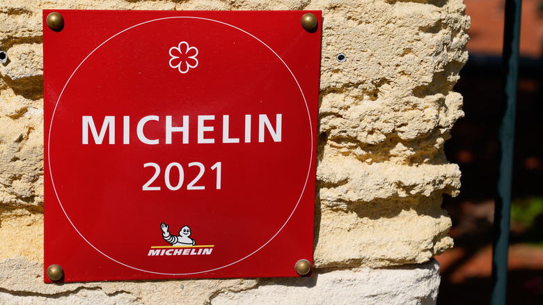 Michelin 2021 sign with one star