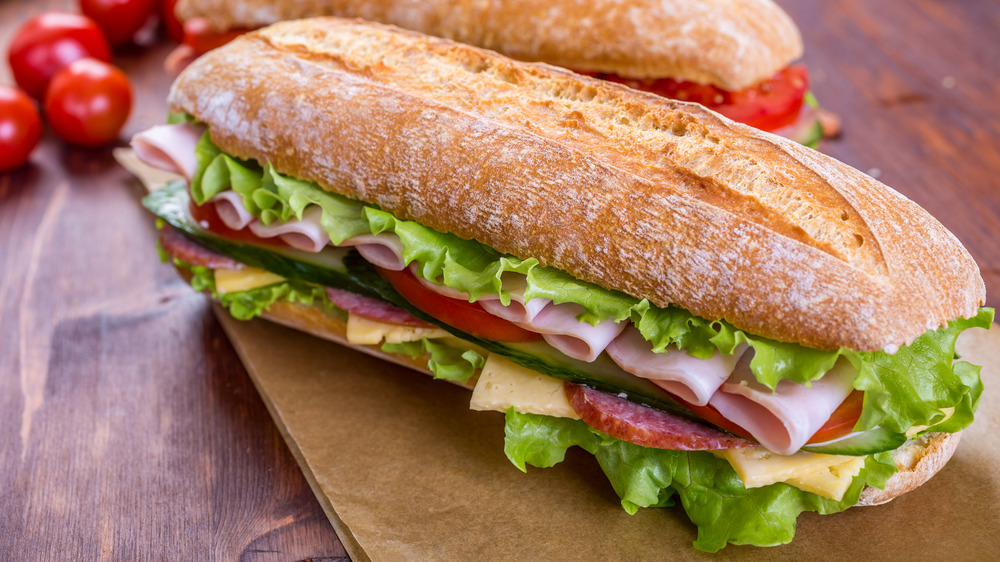 Cold cuts sandwich with tomatoes