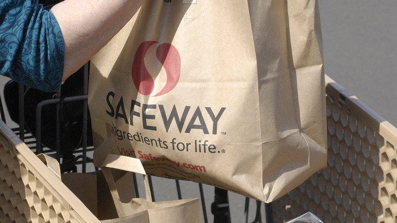 A 2011 Safeway shopping bag