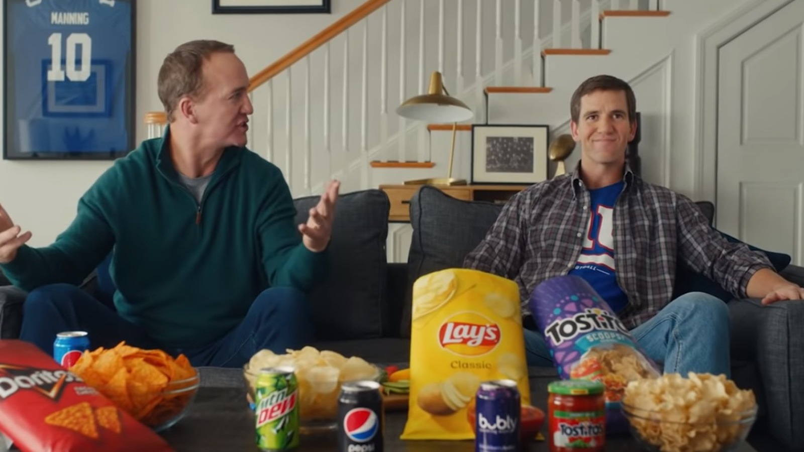 IMAGE DISTRIBUTED FOR PEPSICO - PepsiCo partners with Super Bowl champion,  Jerome Bettis, to give away Super Bowl LVII tickets, free PepsiCo and  Frito-Lay products, Walmart gift cards, and more on Wednesday