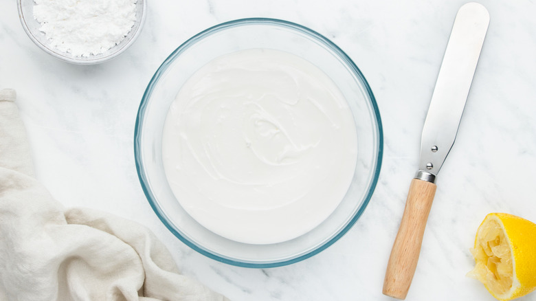 royal icing in a bowl 