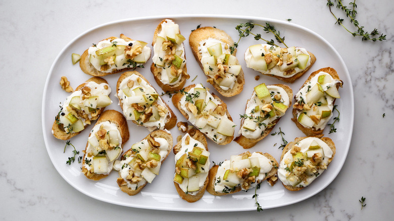 pear crostini on serving platter