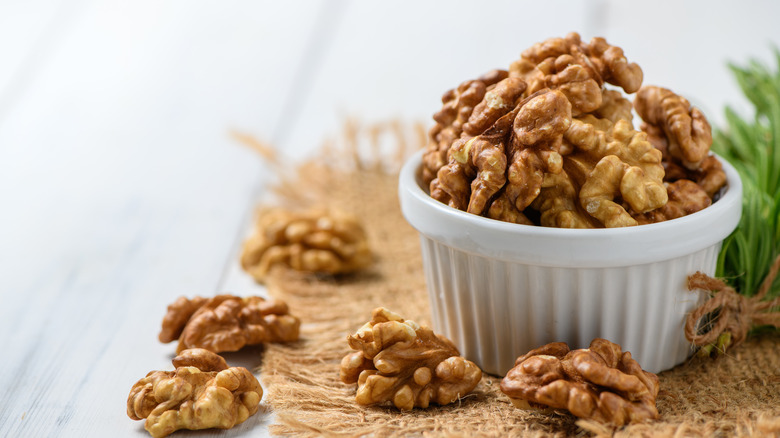 Bowl of walnuts 