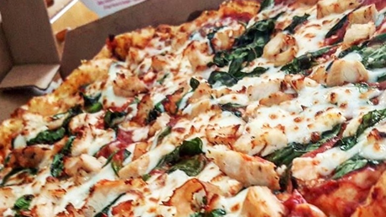 domino's chicken spinach thin